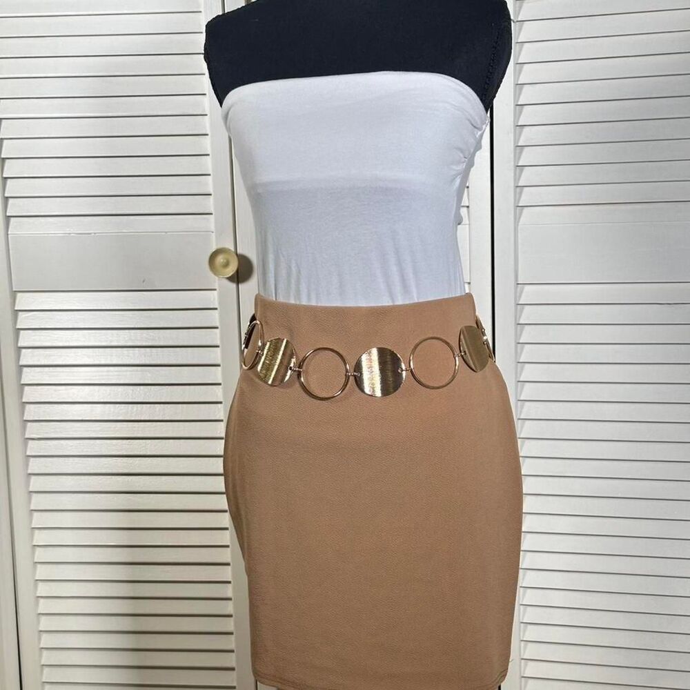 Prettylittlething Women's Brown and Tan Mini Skirt Size 10